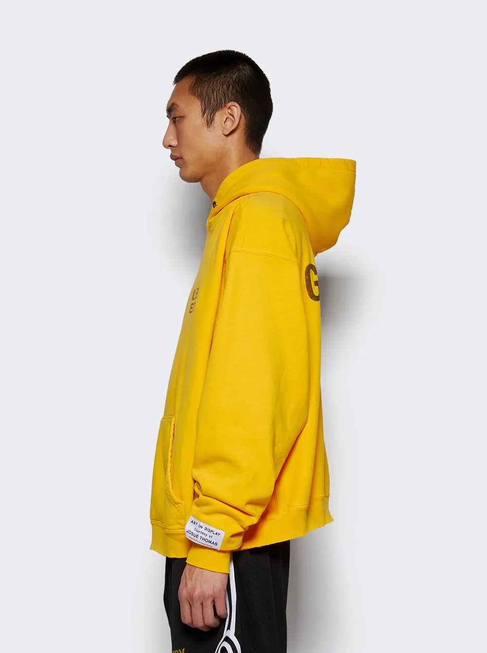 GALLERY DEPT. 90'S GD LOGO HOODIE 90's retro destruction yellow English hoodie Yellow S-XL Needs custom weaving and dyeing 500g high weight sweatshirt fabric Light fleece treatment on the inside Overall quite wide and comfortable Loose version Trendy and fashionable Same as the original version Water slurry non-touch printing process Original consistent hang tag with G LOGO hanging beads